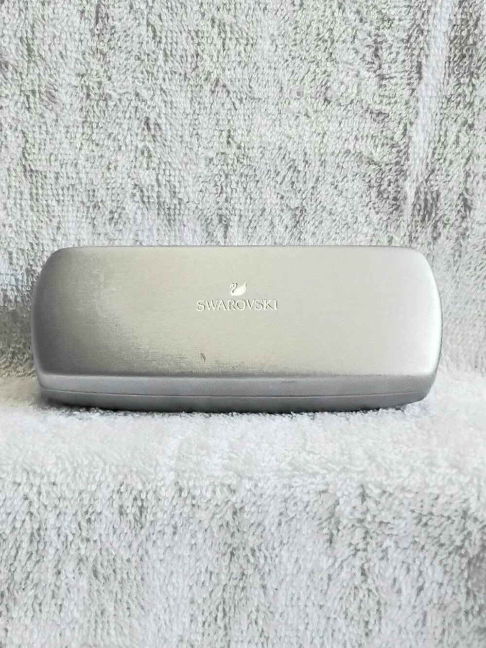Genuine 6 1/2" Swarovski Hard Shell Eyeglass Case That Snaps Shut!!